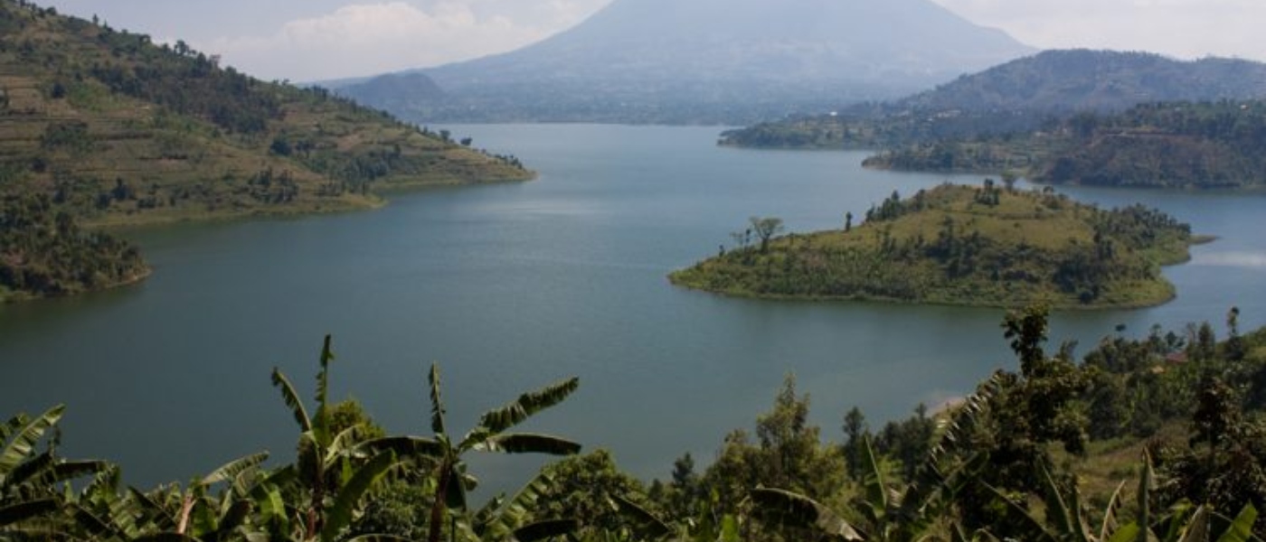 1 Day Twin Lakes Rwanda Experience