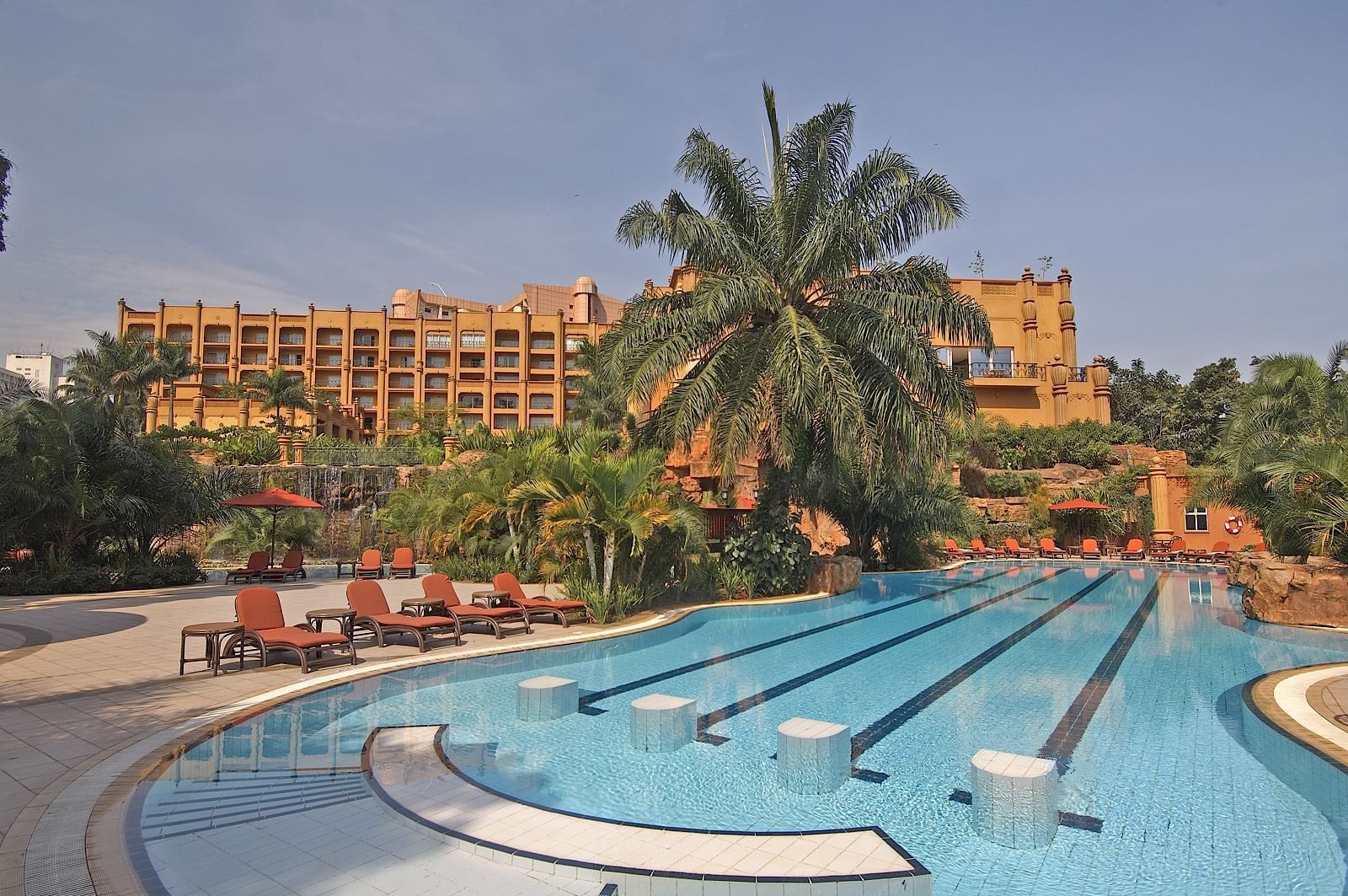 Serena Hotel